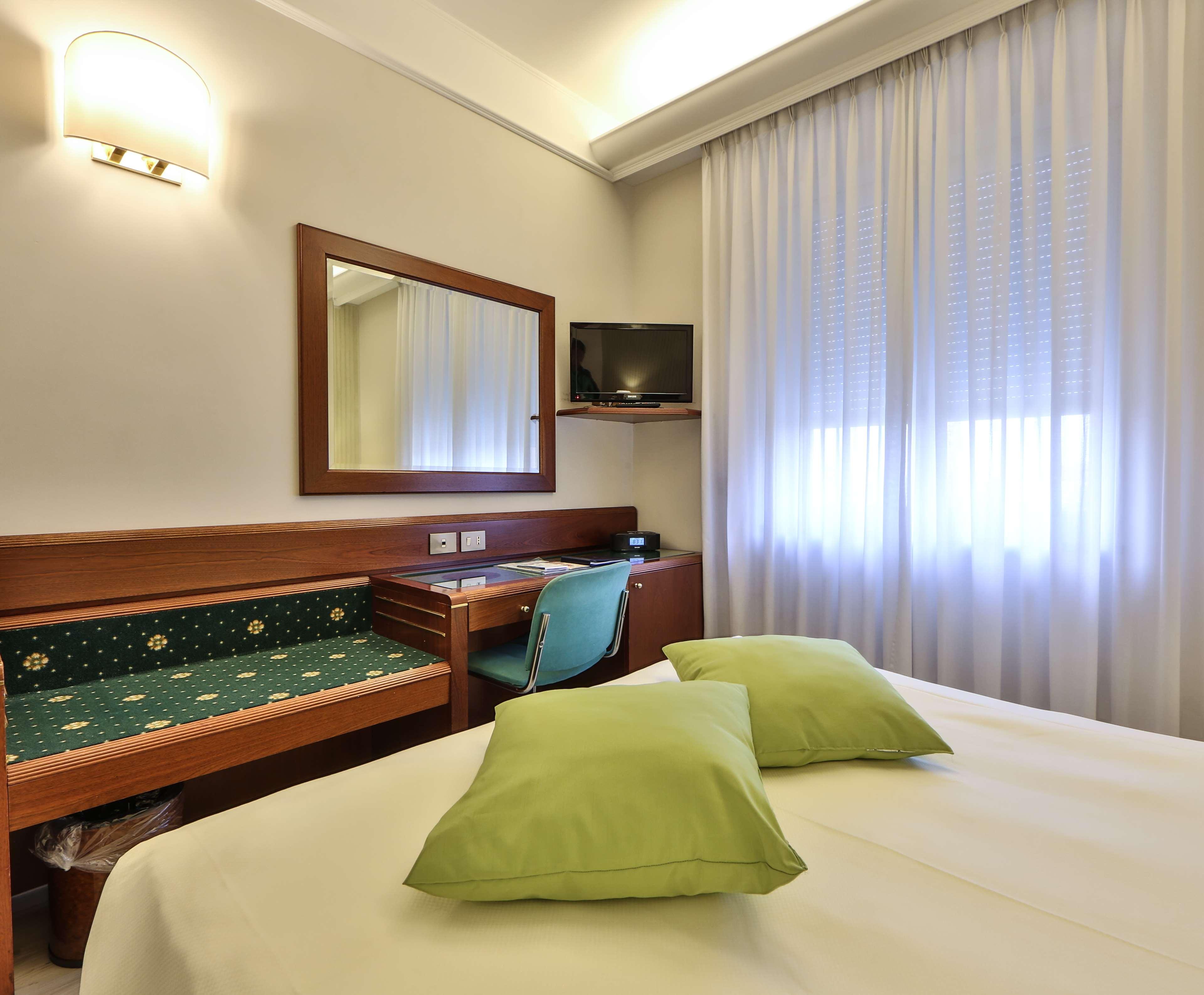 Hotel Astoria Sure Hotel Collection By Best Western Milano Esterno foto