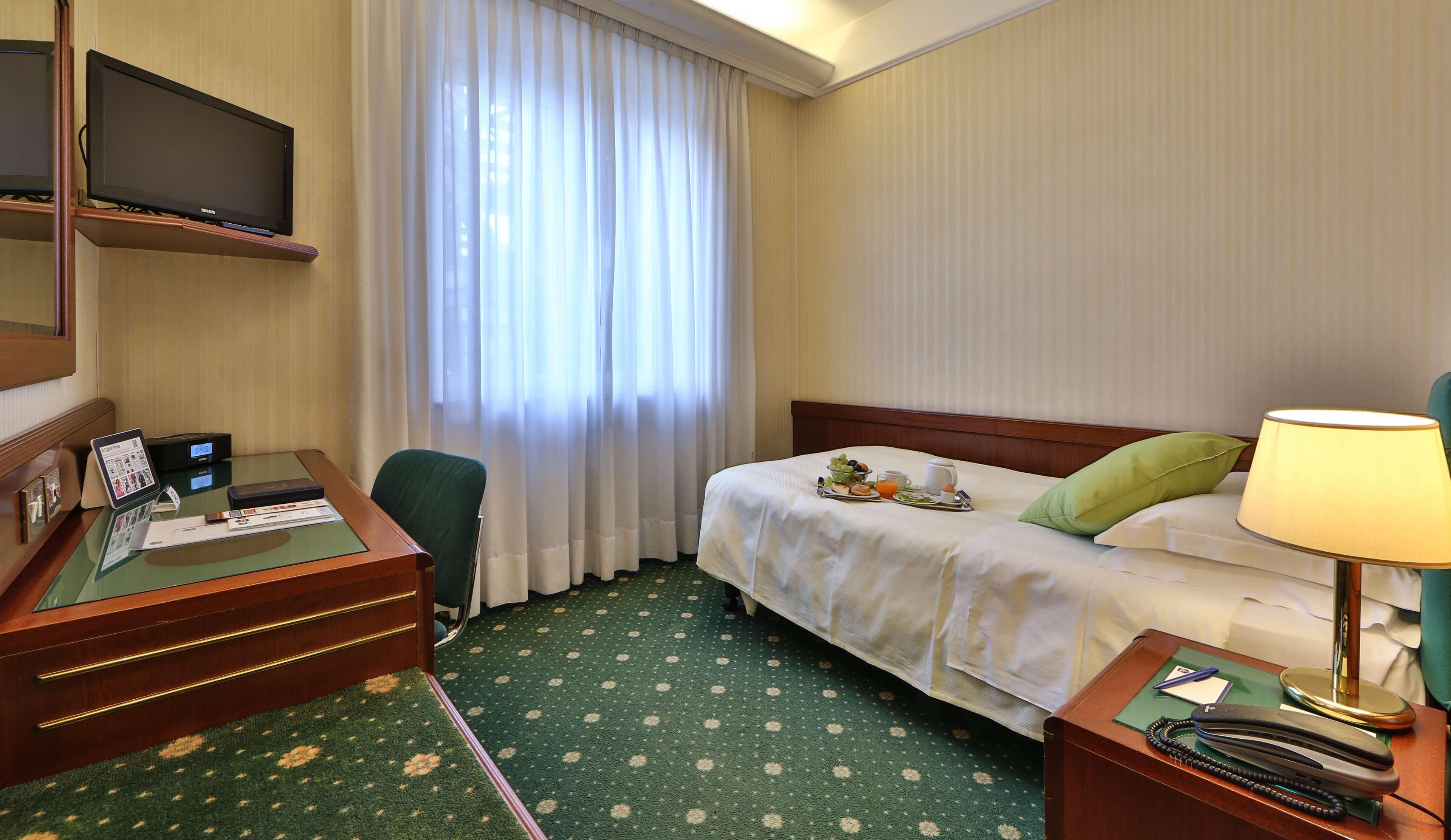 Hotel Astoria Sure Hotel Collection By Best Western Milano Esterno foto